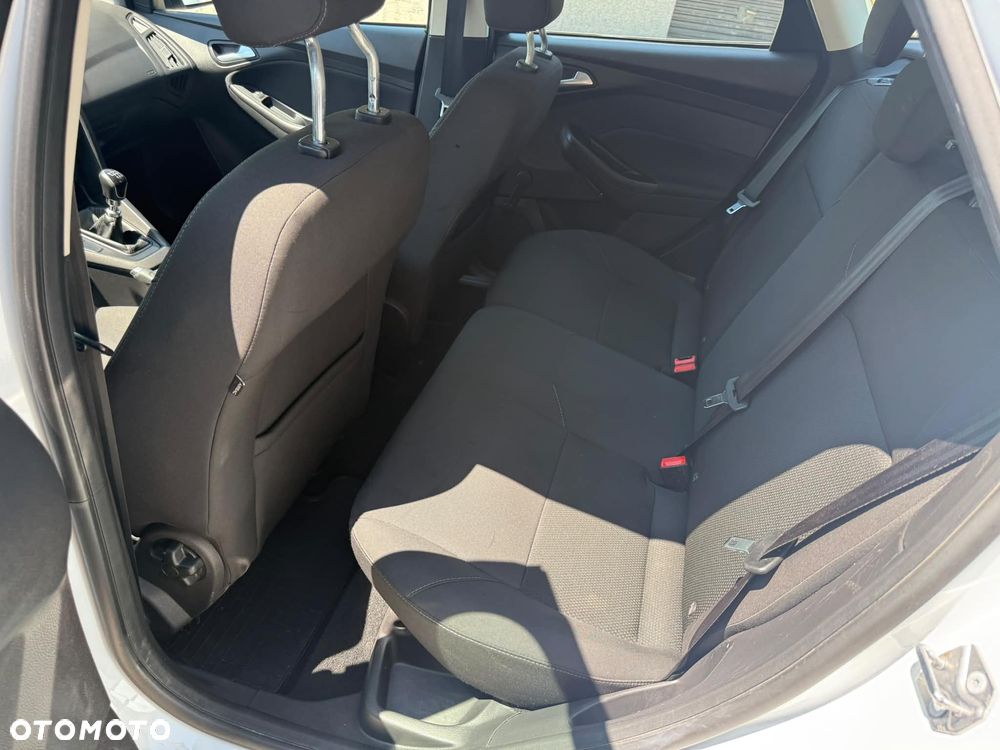 Ford Focus - 12