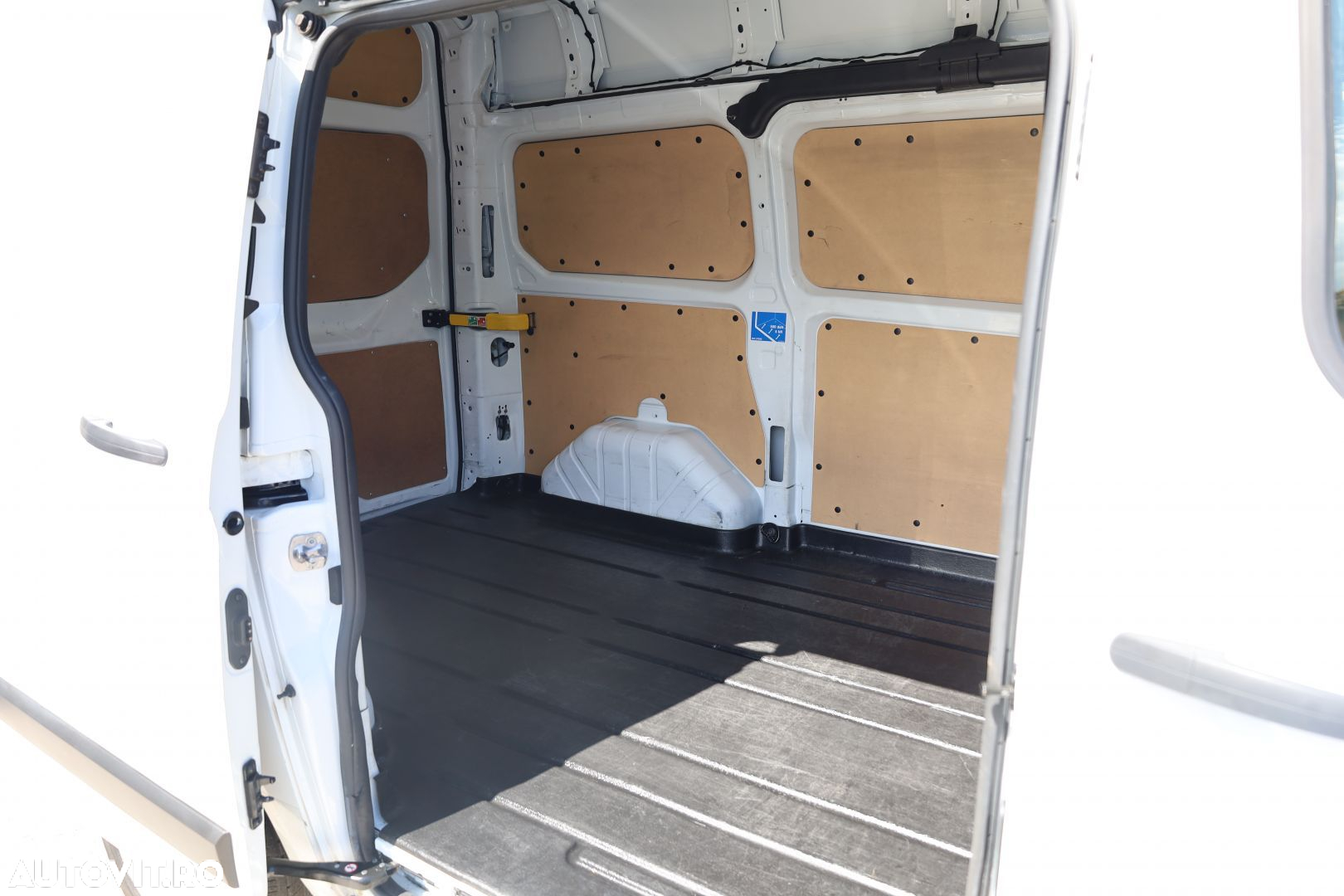 Ford Transit Custom - 12