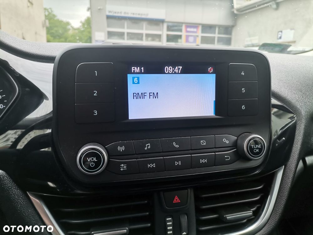 Ford Fiesta 1.1 Trend - 22