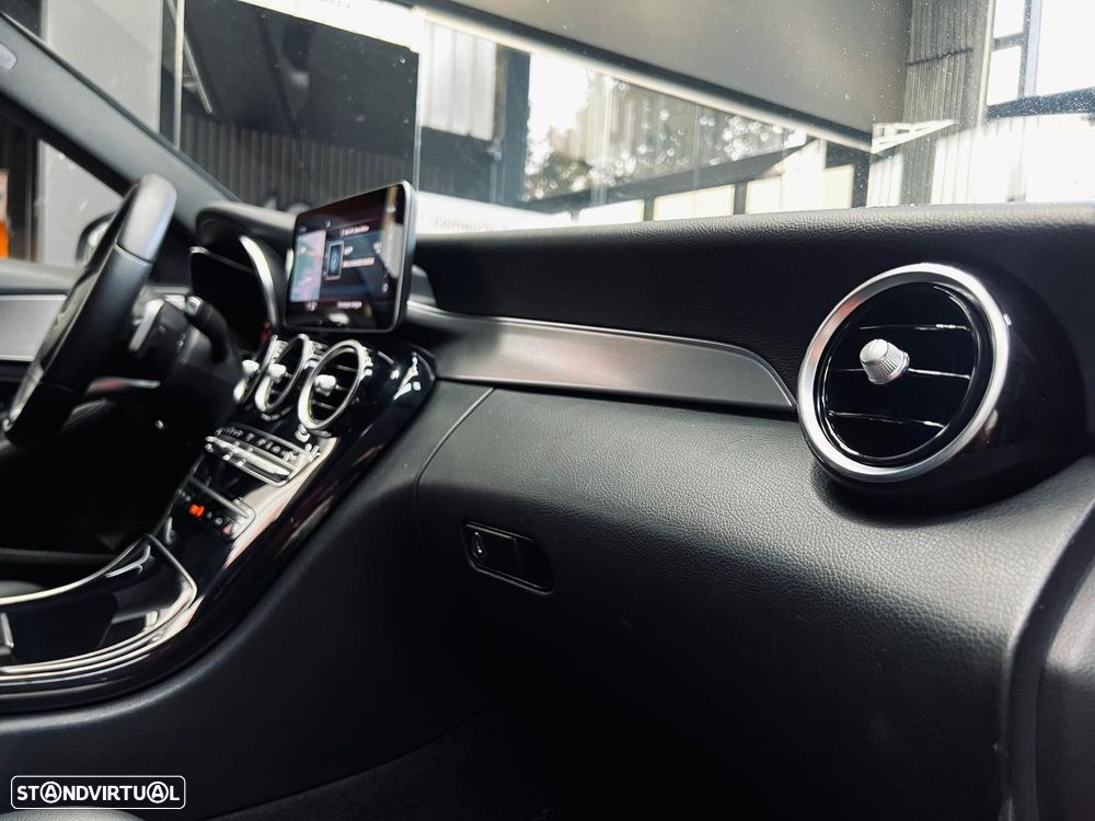 Mercedes-Benz C 300 de AMG Line - 46