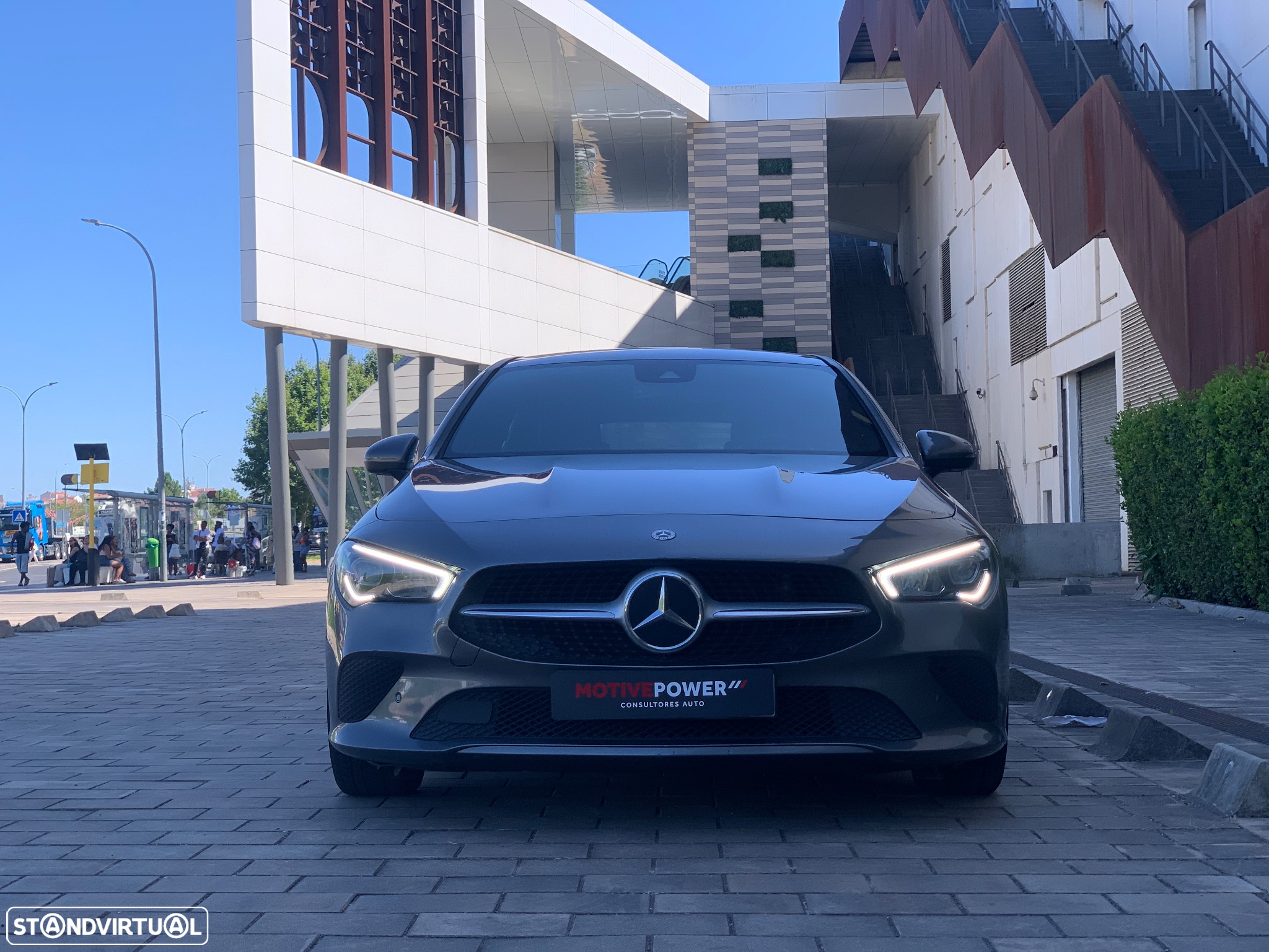 Mercedes-Benz CLA 180 d Shooting Brake 7G-DCT - 4