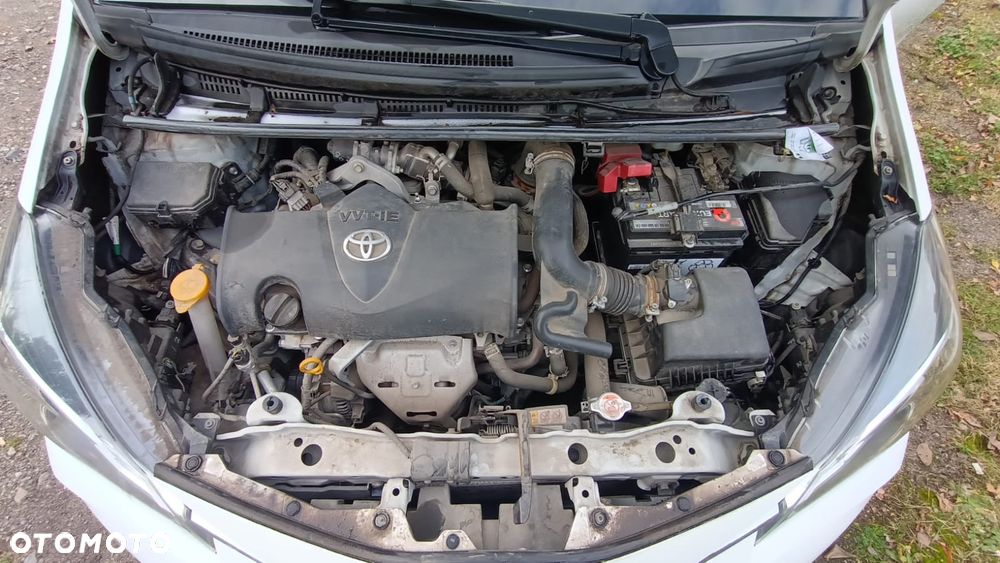 Toyota Yaris - 7