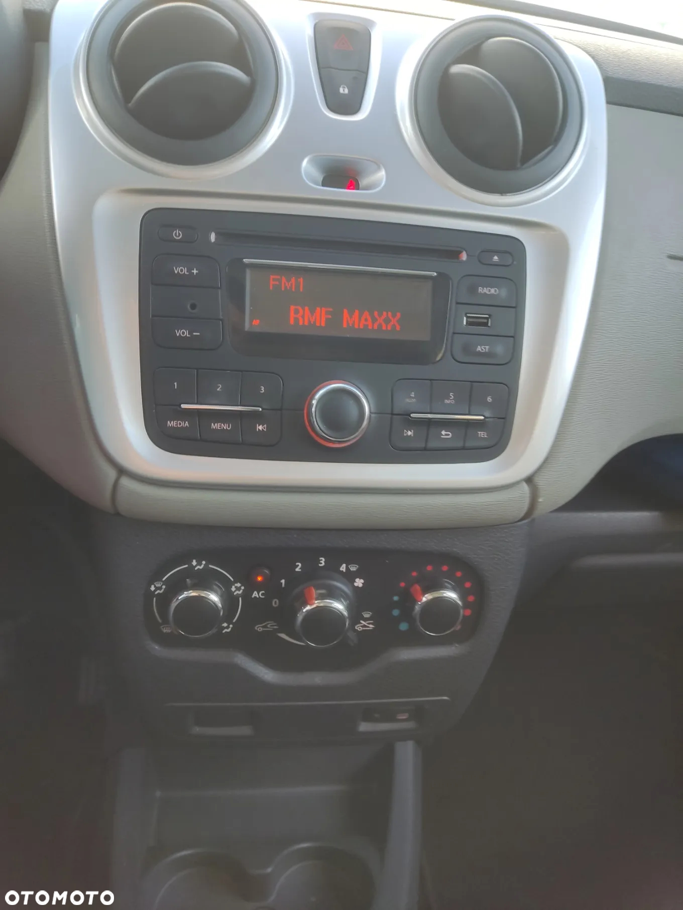 Dacia Dokker TCe 115 Comfort - 28