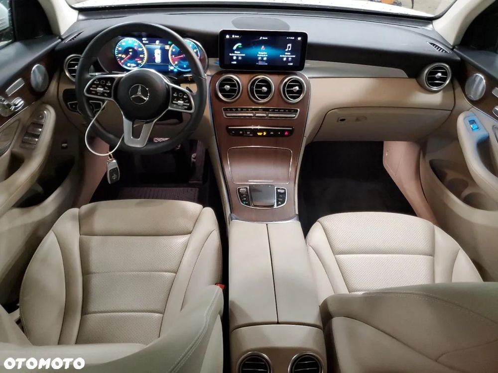 Mercedes-Benz GLC 300 4Matic 9G-TRONIC - 7