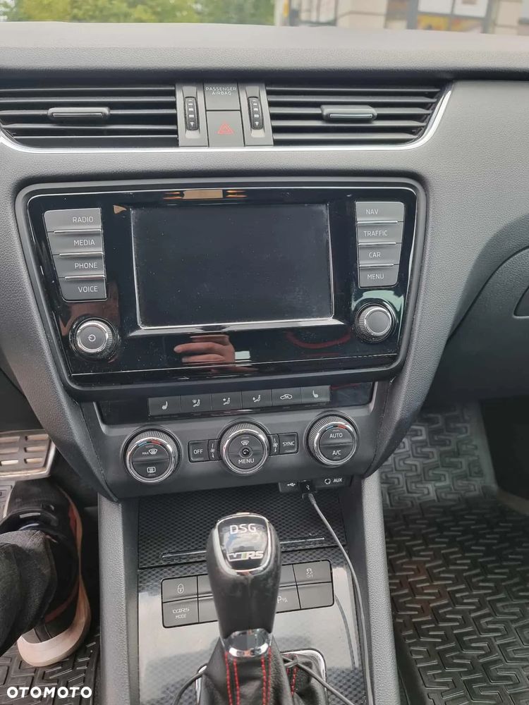 Skoda Octavia 2.0 TSI RS DSG - 4