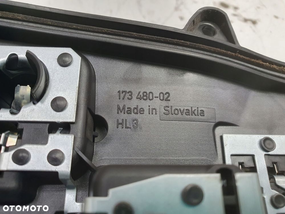 VW Transporter T5 lift PRAWY TYLNY WKŁAD LAMPY tył 7E5945258 - 14