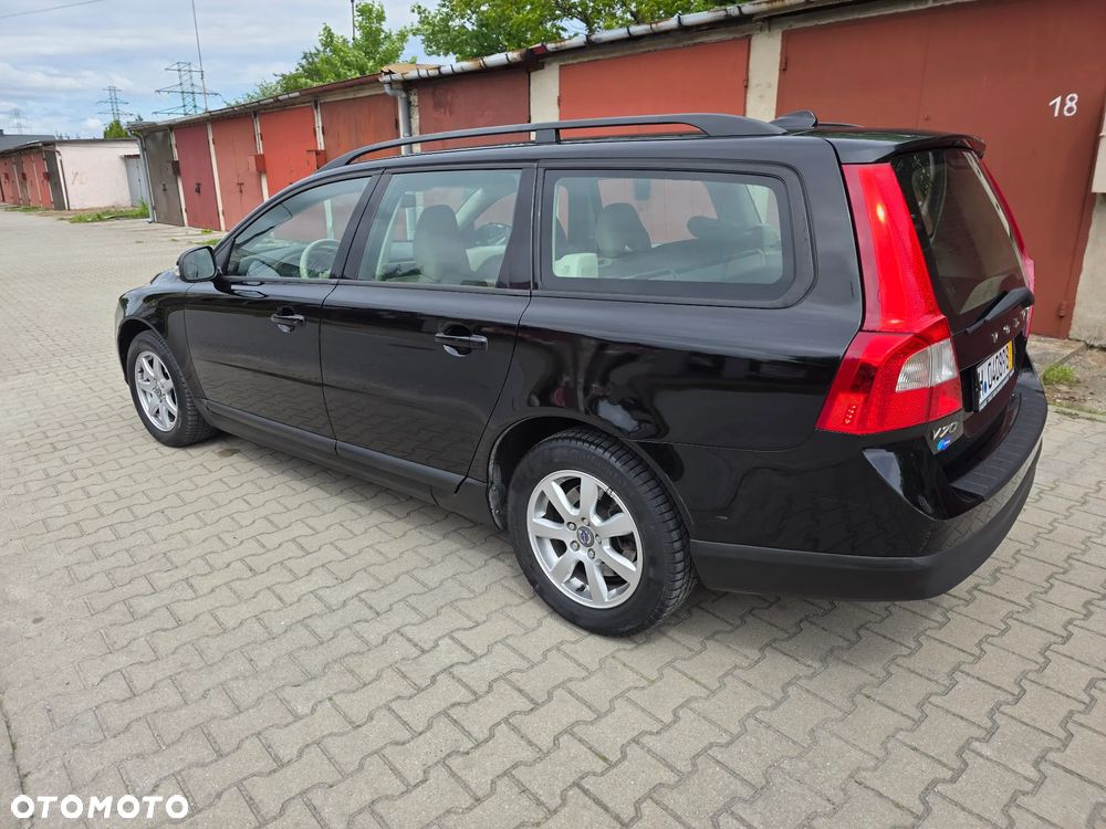 Volvo V70 2.0D Momentum - 8