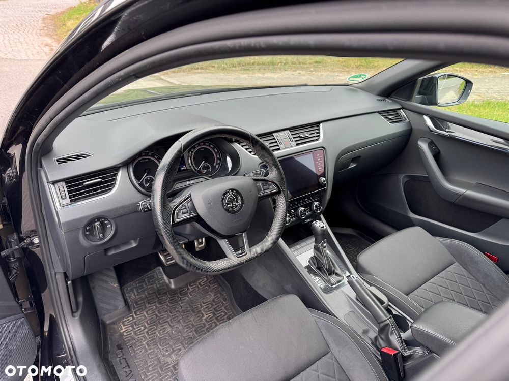 Skoda Octavia 2.0 TDI RS DSG - 14