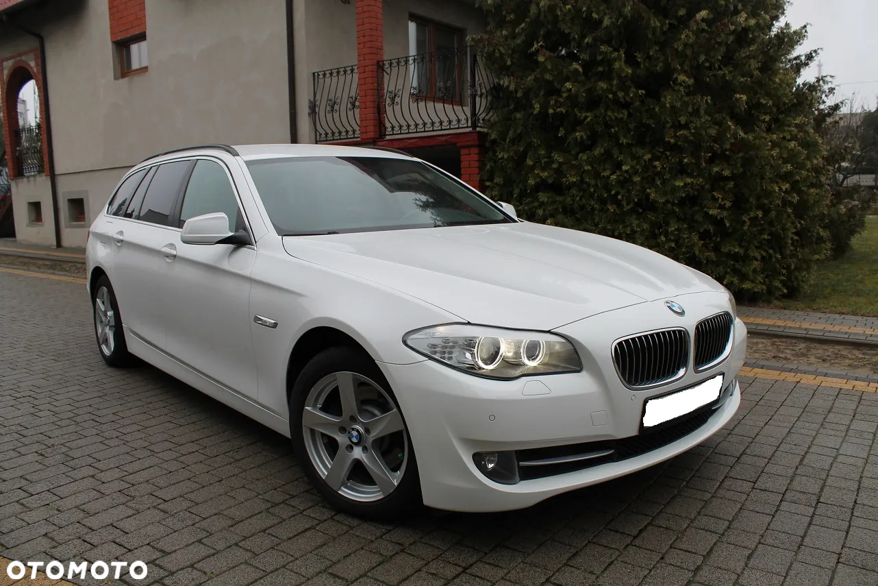 BMW Seria 5 520d Touring - 2