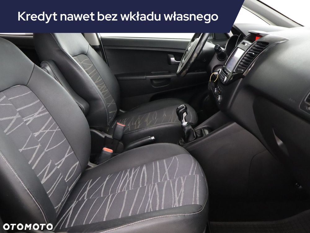 Kia Venga - 11