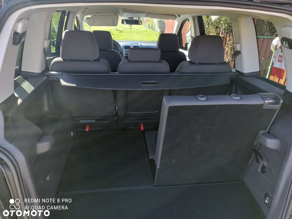Volkswagen Touran 1.9 TDI Trendline - 8
