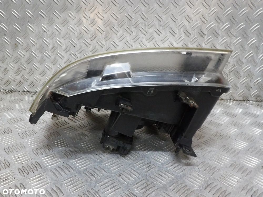 FORD RANGER LAMPA PRAWA PRZÓD 06- - 10