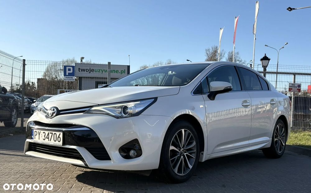 Toyota Avensis 1.8 Premium - 1