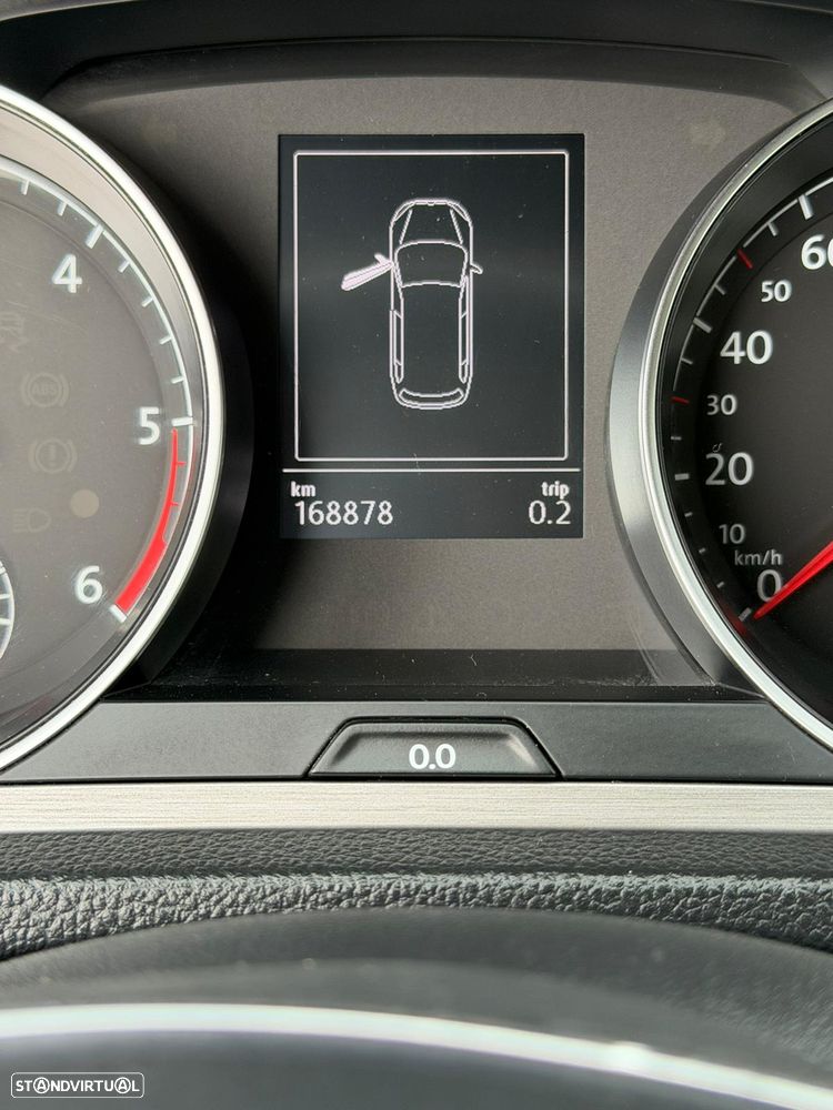 VW Golf Variant - 16