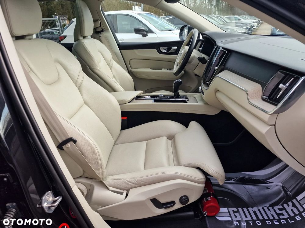 Volvo XC 60 D4 Inscription - 25