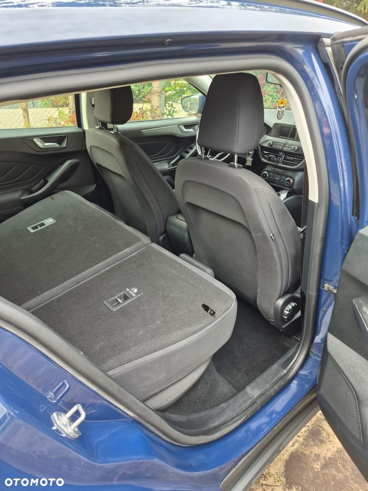 Ford Focus - 12