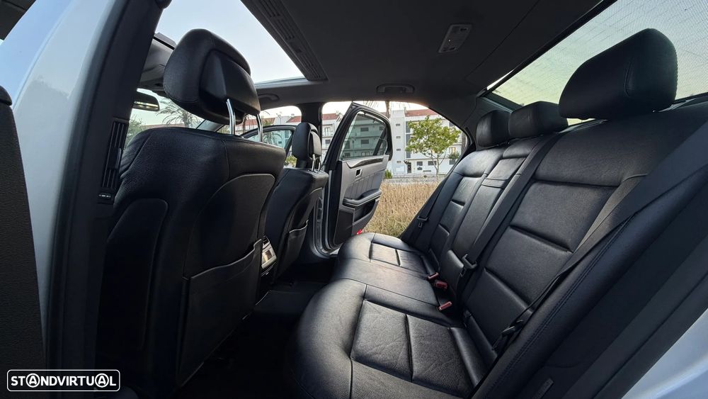 Mercedes-Benz E 220 CDI Avantgarde BlueEfficiency Auto. - 22