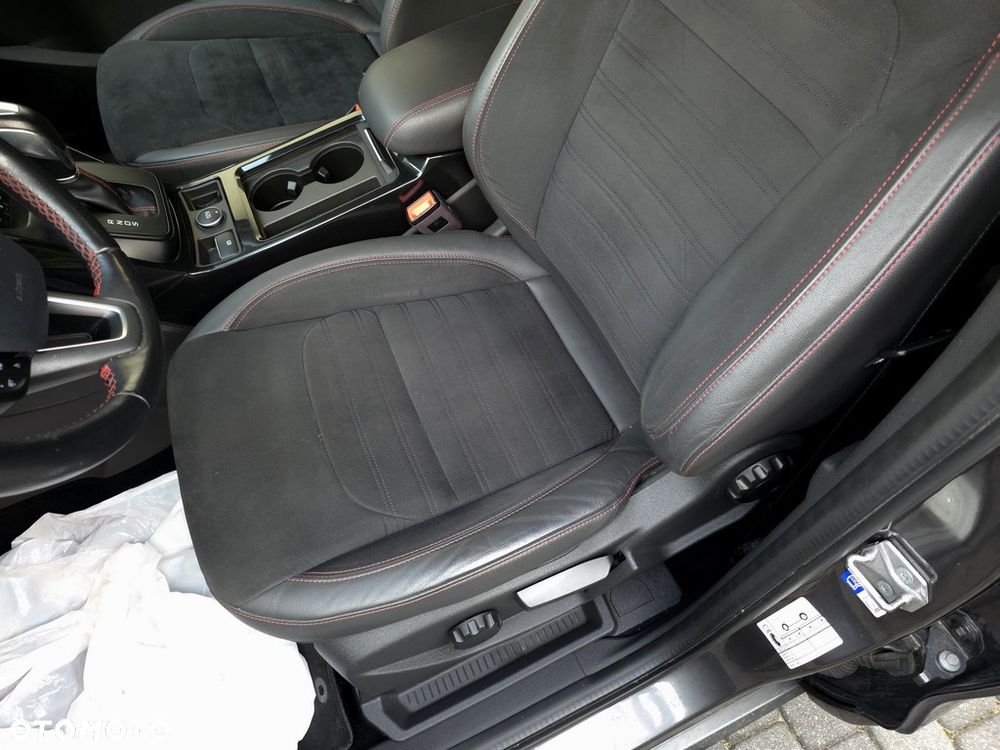 Ford Kuga 2.0 TDCi AWD Titanium - 12