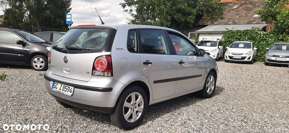 Volkswagen Polo - 4
