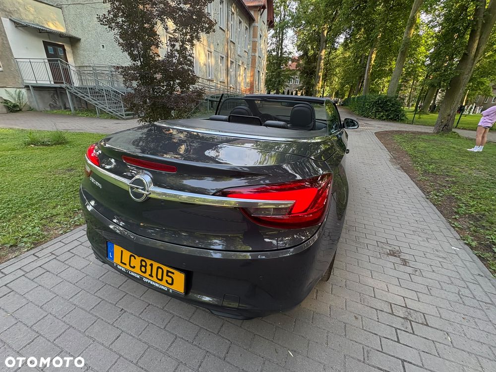 Opel Cascada 1.4 T Cosmo S&S - 3