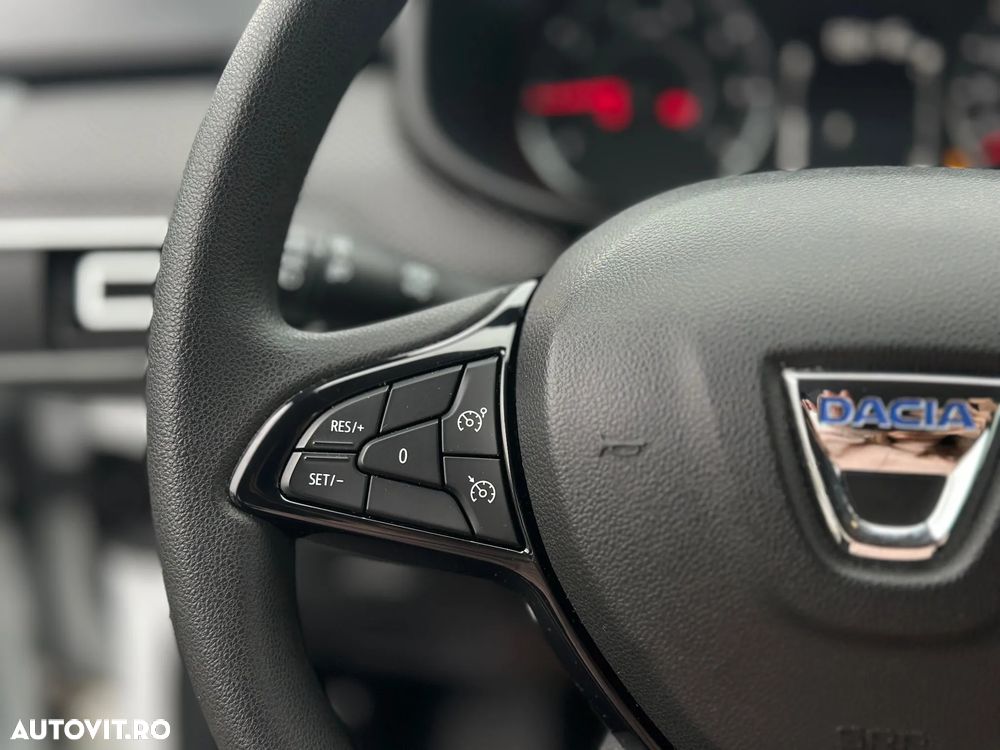 Dacia Logan TCe 90 MT6 Comfort - 9