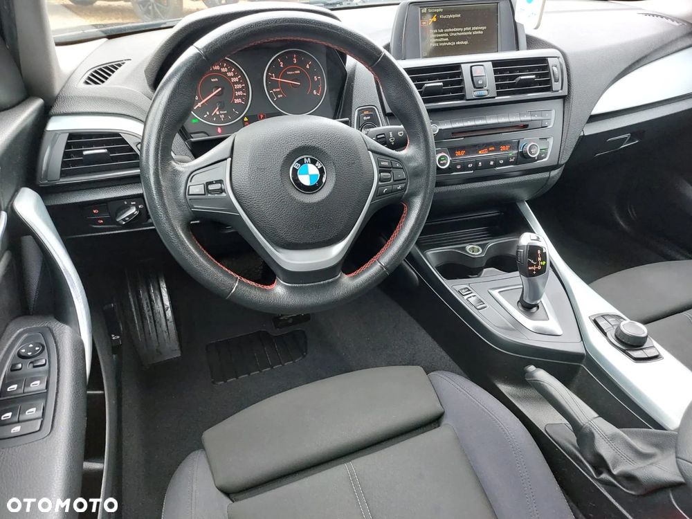 BMW Seria 1 118d Sport Line - 19
