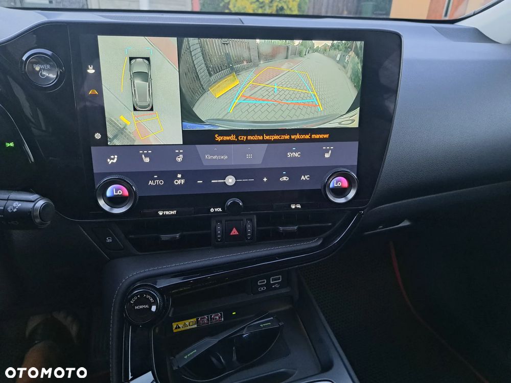 Lexus NX 450h+ E-FOUR Luxury - 19