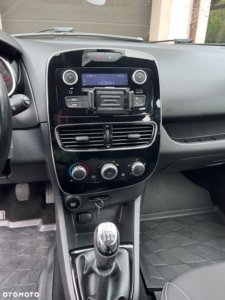 Renault Clio 1.2 16V 75 LIMITED - 18