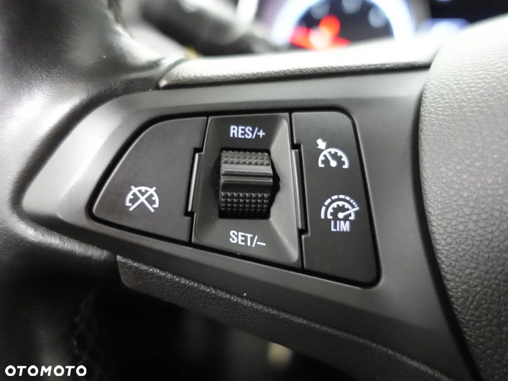 Opel Astra 1.6 D (CDTI) Dynamic - 35