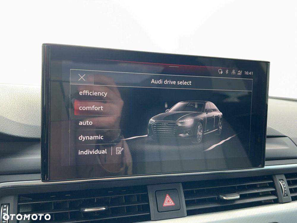 Audi A4 Limousine - 31