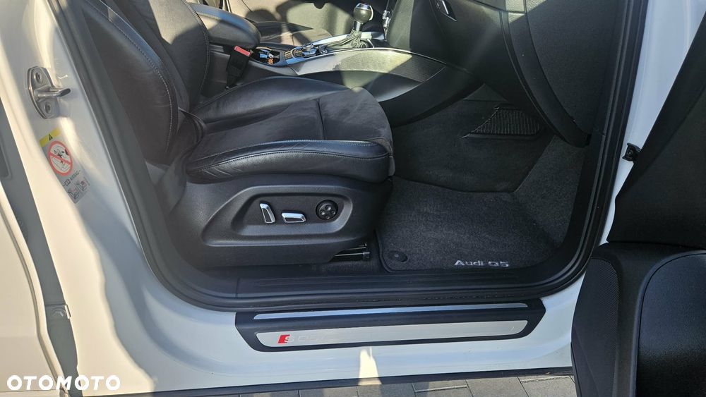 Audi SQ5 3.0 TDI Quattro Tiptronic - 24