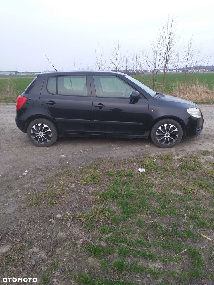 Skoda Fabia - 4
