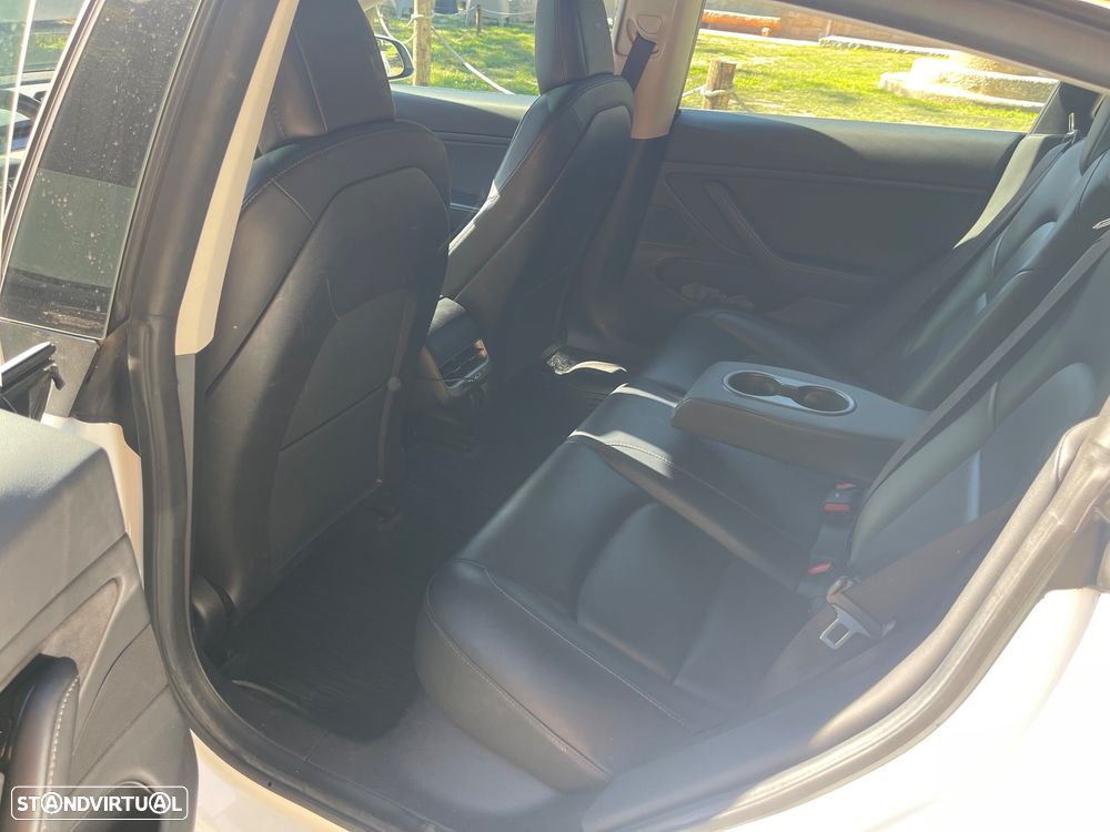 Tesla Model 3 Long Range AWD Dual Motor - 24