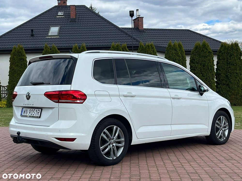 Volkswagen Touran - 20