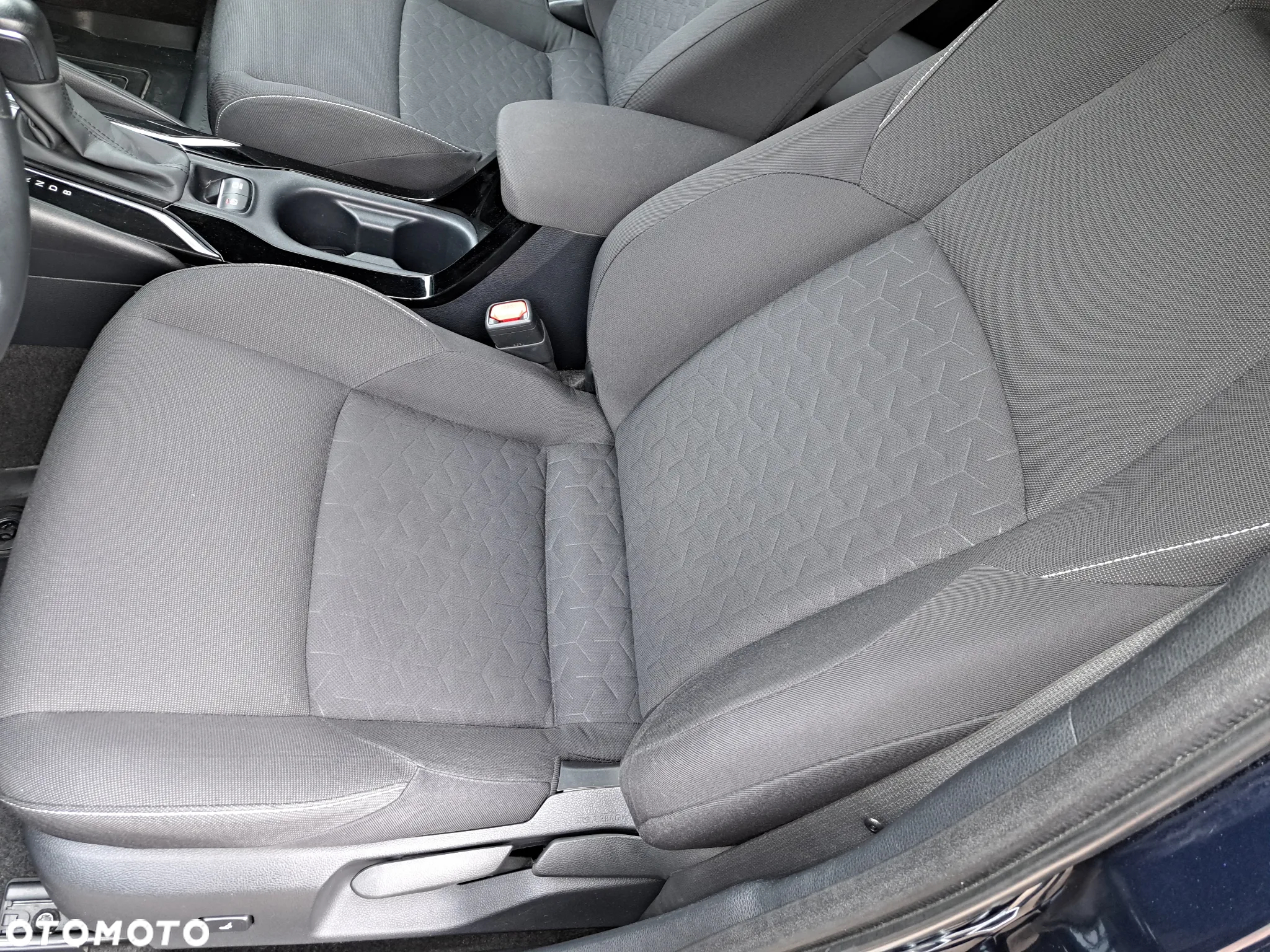 Toyota Corolla 1.8 Hybrid GPF Comfort - 9