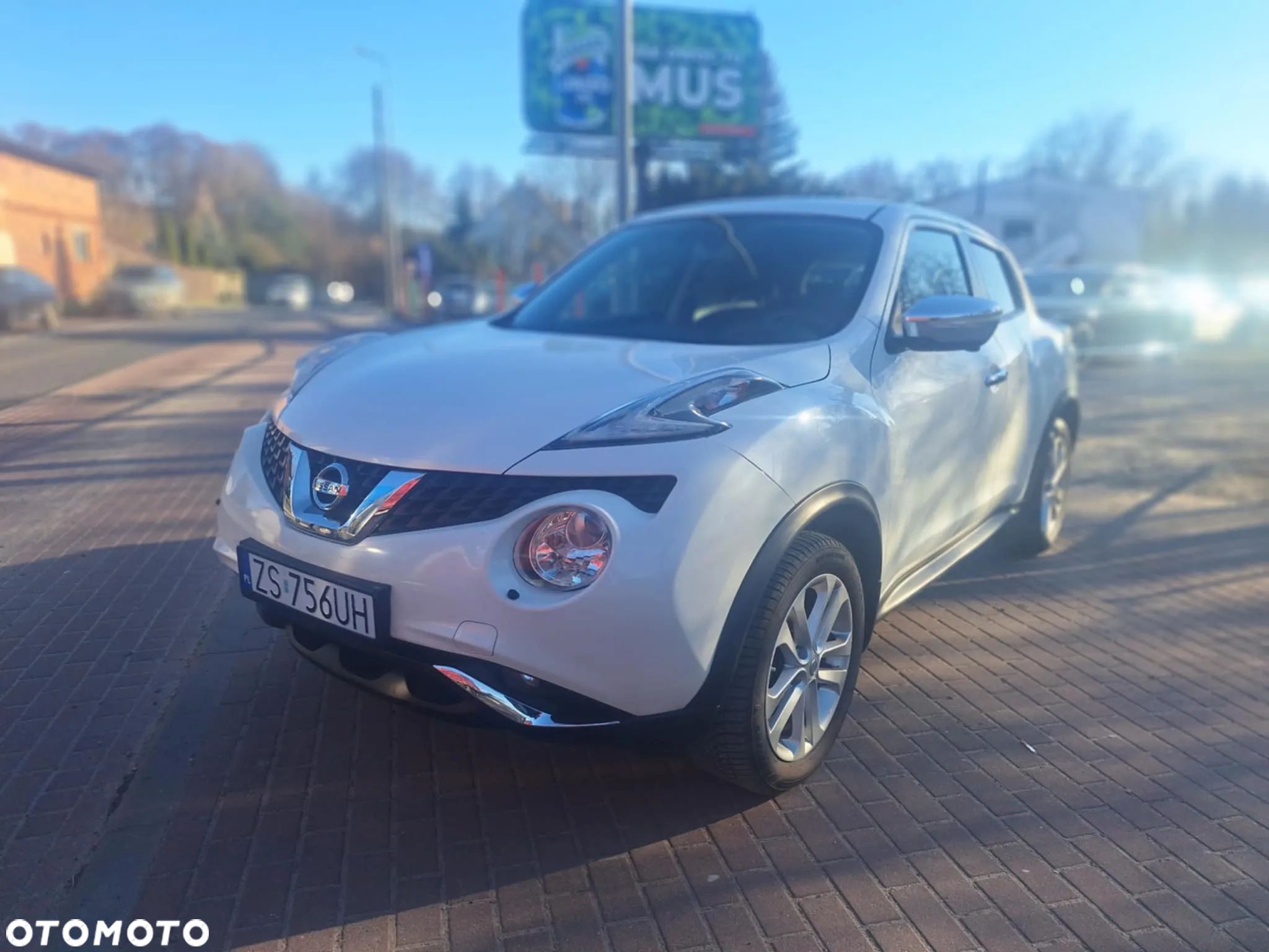 Nissan Juke 1.6 CVT Tekna - 1