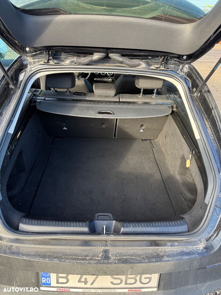 Mercedes-Benz CLA - 32