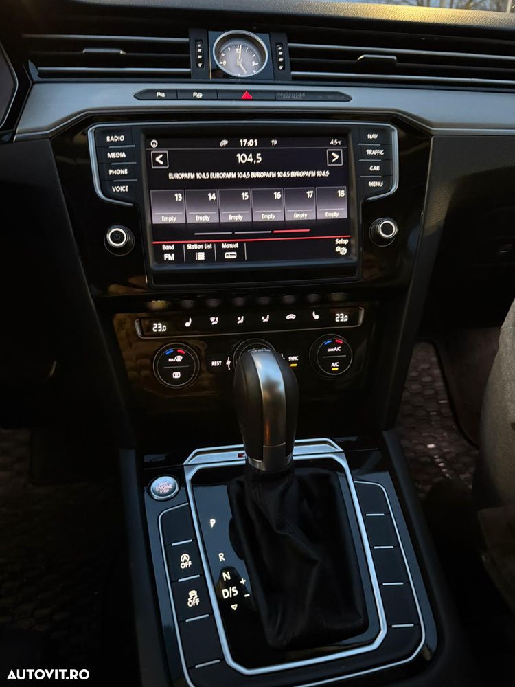 Volkswagen Passat - 17