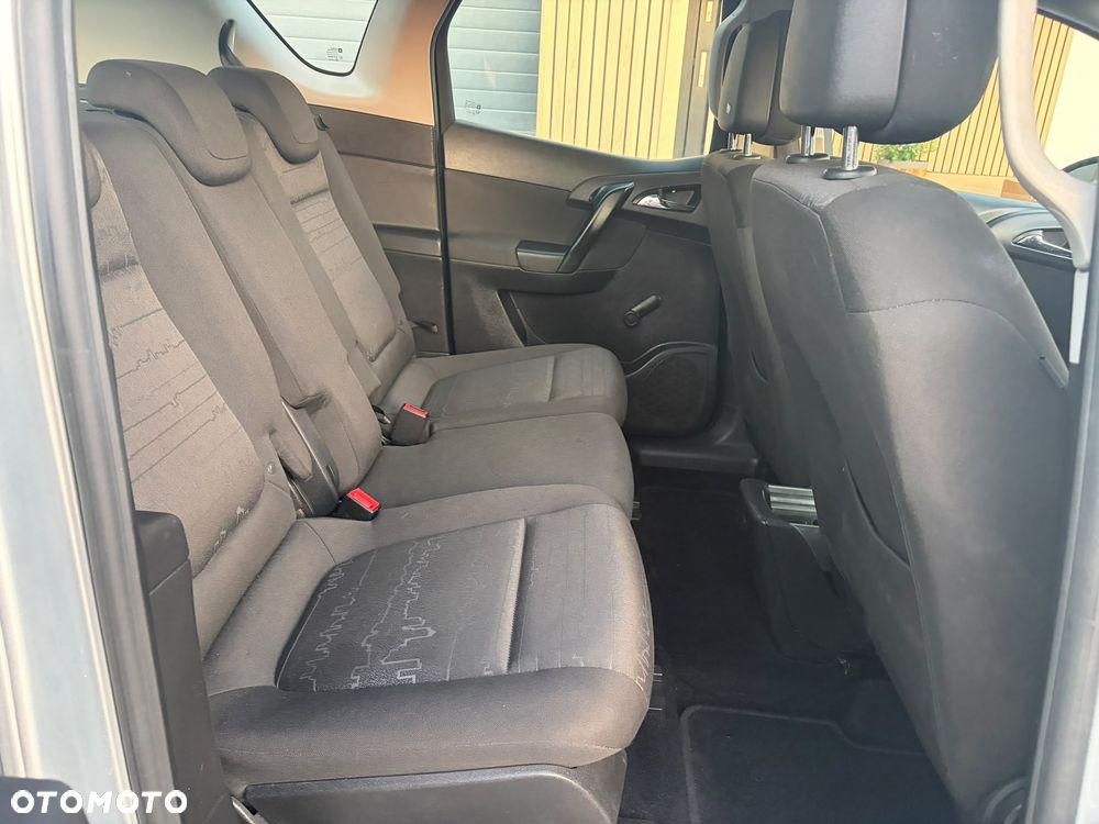 Opel Meriva - 12