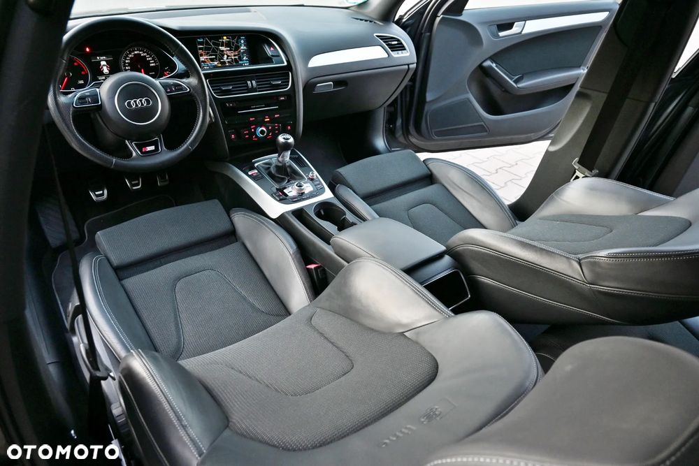Audi A4 Avant 2.0 TDI DPF clean diesel S line Sportpaket - 29