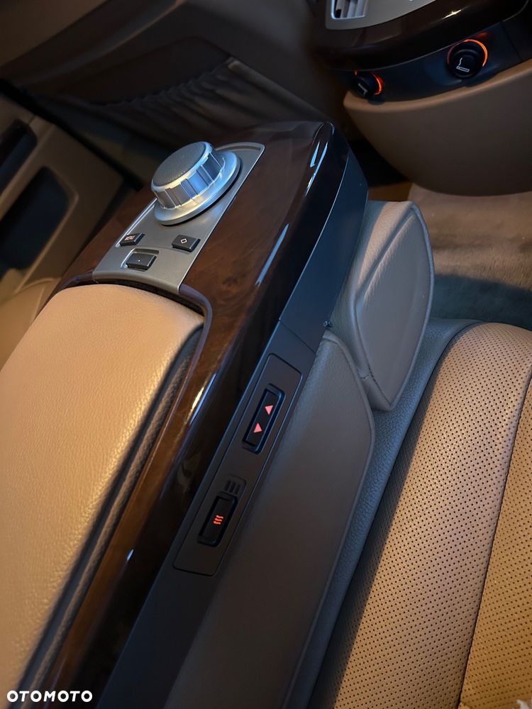 BMW Seria 7 730d L - 25