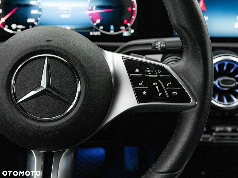 Mercedes-Benz Klasa A 200 d 8G-DCT Progressive - 15