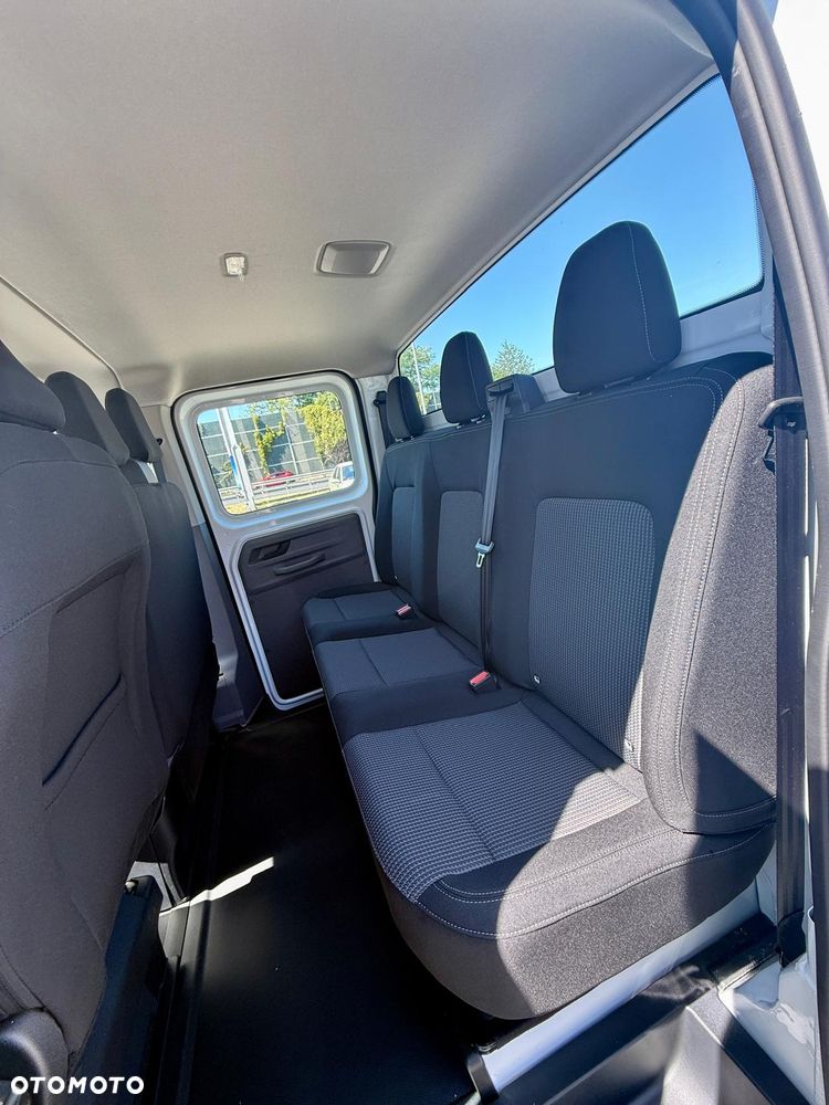 Volkswagen Transporter - 28