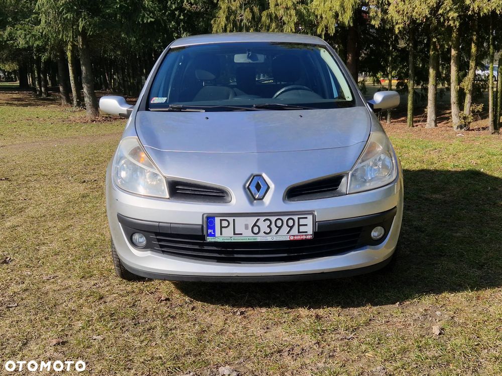 Renault Clio - 14