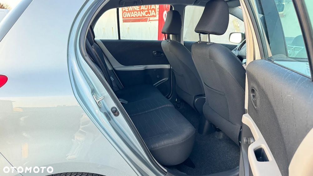 Toyota Yaris 1.3 Sol - 35