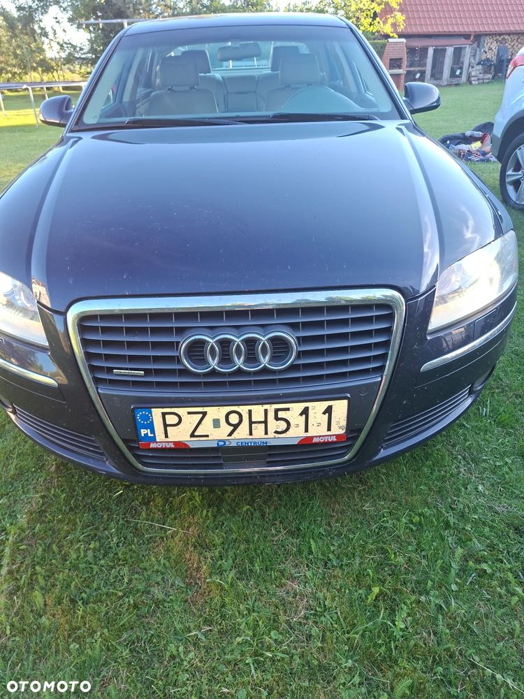 Audi A8 4.2 Quattro - 9