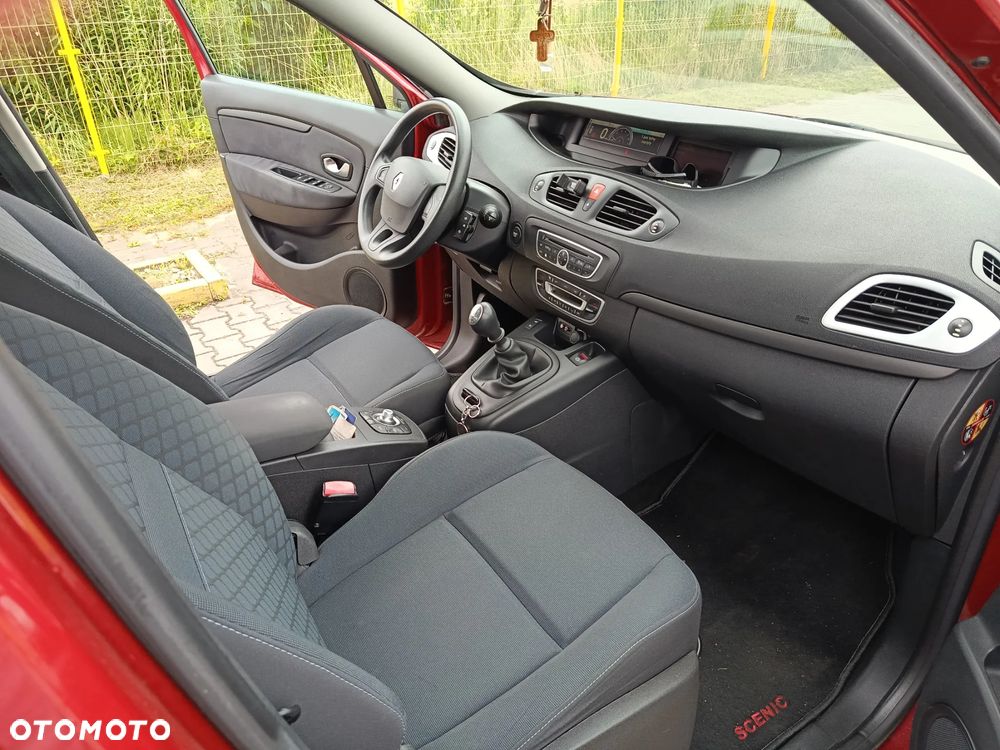 Renault Scenic 1.6 16V 110 Dynamique - 13