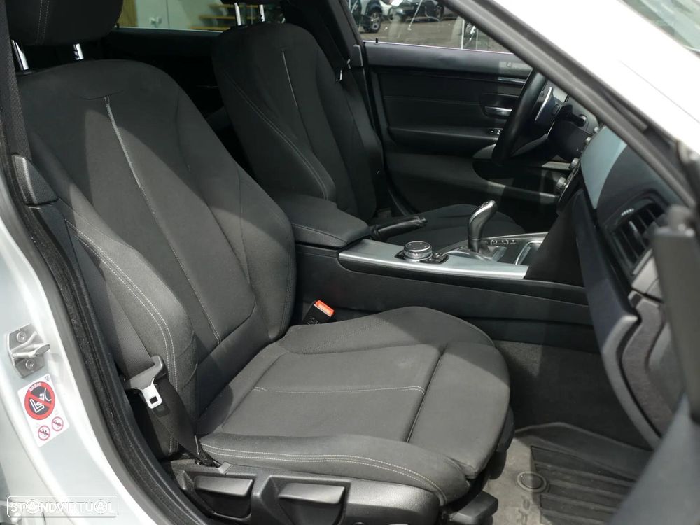 BMW 420 Gran Coupé d Line Sport Auto - 33