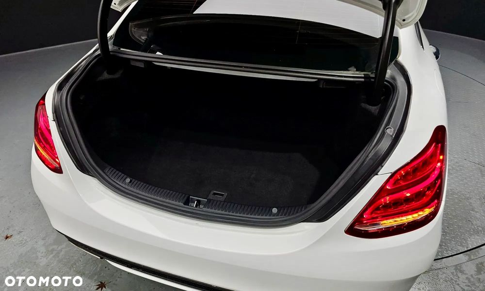 Mercedes-Benz Klasa C 200 4-Matic 7G-TRONIC - 10