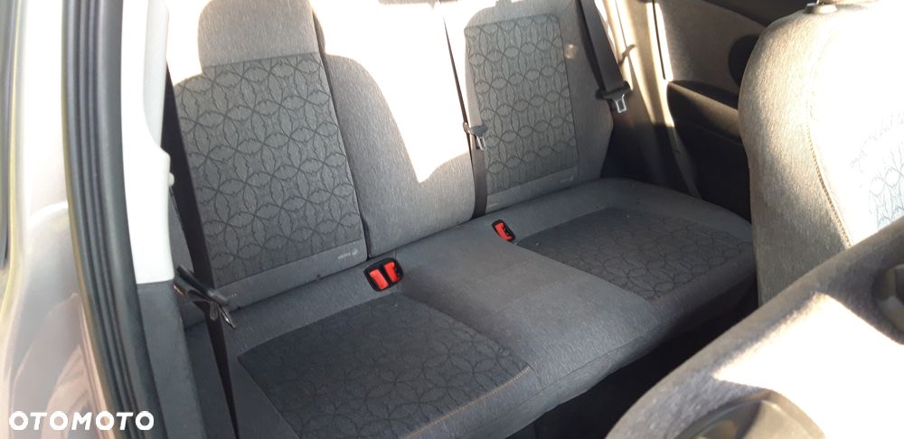 Opel Corsa 1.4 16V Color Elegance - 11